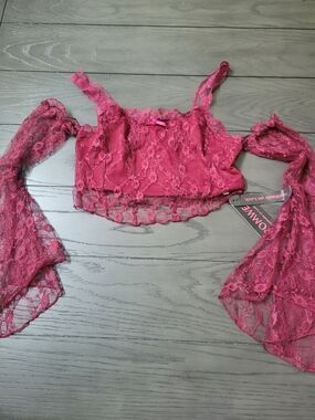 Nwt Romwe off-the-shoulder lace crop top featuring detachable sheer long sleeves